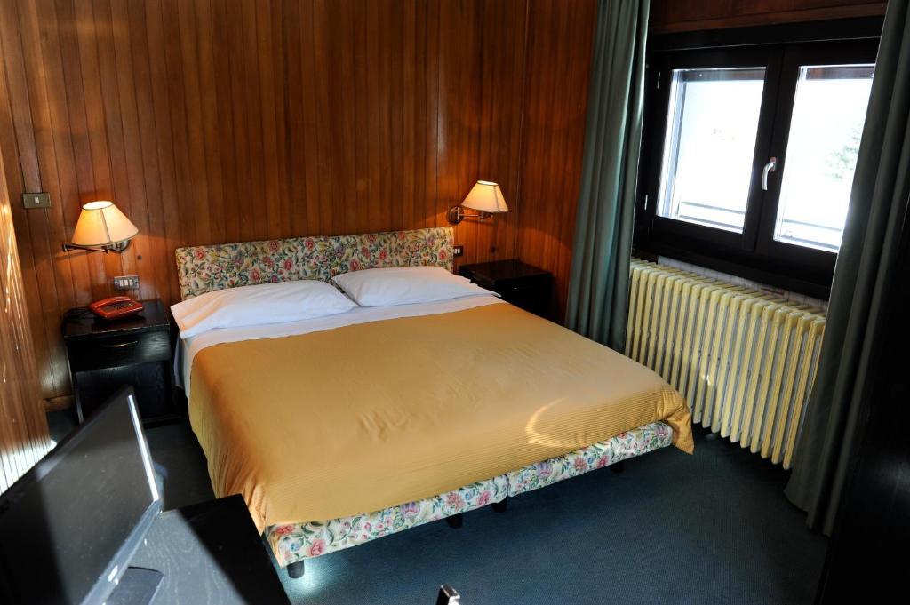 Hotel Arlecchino Madesimo Pokój zdjęcie