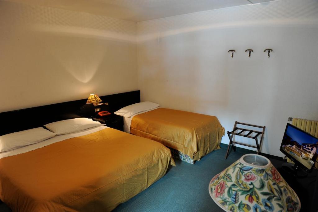 Hotel Arlecchino Madesimo Pokój zdjęcie